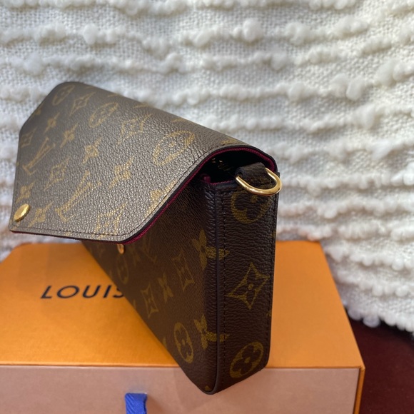 ❤️SOLD LV Felicie Pochette❤️ - Picture 10 of 11